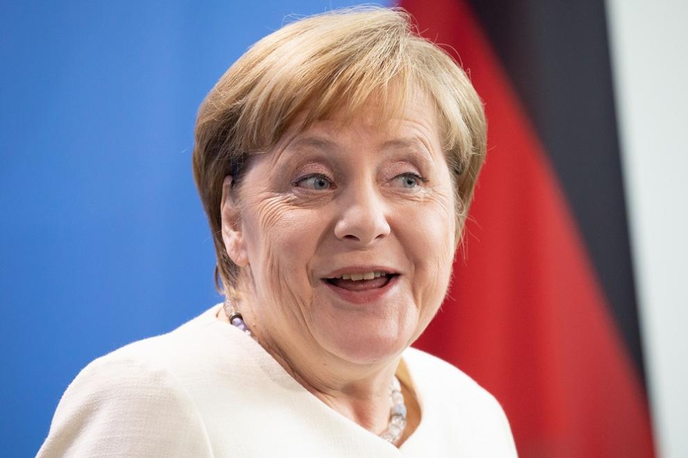 Мама Меркел на 66