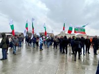 снимка 19 Фоторепортаж в Lupa.bg: Дионисий и Йоло Денев поведоха шествието срещу маските и мерките