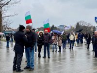снимка 3 Фоторепортаж в Lupa.bg: Дионисий и Йоло Денев поведоха шествието срещу маските и мерките