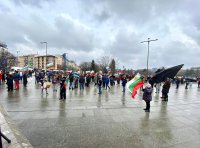 снимка 10 Фоторепортаж в Lupa.bg: Дионисий и Йоло Денев поведоха шествието срещу маските и мерките