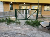снимка 20 СКАНДАЛ: Министър на Бойко построи опасна за живота детска градина в "Лозенец" (ГАЛЕРИЯ)