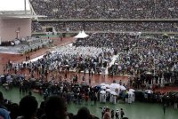 снимка 10 Истерия около посещението на папа Франциск в Мозамбик, той призова за мир и социална справедливост (СНИМКИ)
