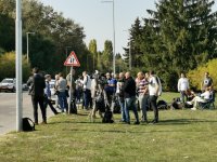 снимка 14 ИЗПЪЛКОМЪТ ЗАПОЧНА! Над 100 журналисти и много полиция пред базата в Бояна