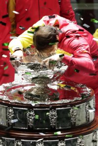снимка 2 Триумф за Надал и Испания за Купа "Дейвис" (СНИМКИ И ВИДЕО)