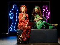 "И най-мъдрият си е малко прост" прескочи от 19-ти в 21-ви век в Сатиричния театър