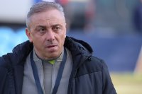 Илиан Илиев остава в "Черно море"