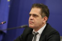 Бивш министър: Не сме засегнати логистично от проблема в Ормузкия проток