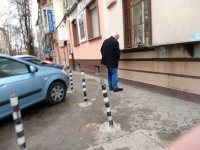 снимка 2 Супер скандал в Lupa.bg: Стефан Димитров пикае на улицата! (СНИМКИ)