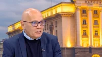 Безлов: Рискът иранска ракета да достигне България е нищожно малък