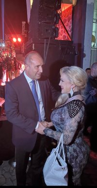 Сашка Васева възхитена от новия месия: Радев ми помогна в труден момент!