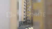 Работник полетя от петия етаж на блок в Сливен