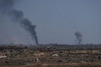  Израелски удари убиха най-малко 8 души в Газа