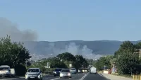 Пожар в Слънчев бряг, евакуират хора от палатки