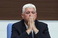 Димитър Стоянов разреши преминаването на чужди военни сили през България