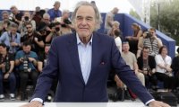 Оливър Стоун: Финансистите ще прережат гърлото на всеки