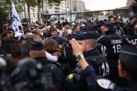 Франция мобилизира армията