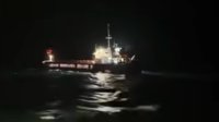Корабът "Челси-3" потегли на буксир към Бургас