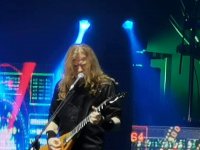 снимка 15 Megadeth и Five Finger Death Punch подлудиха "Арена Армеец" (СНИМКИ И ВИДЕО) 