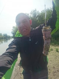 снимка 3 Уникум: Рибар извади вибратор от Марица (брутални снимки)