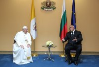 снимка 4 Началото на папската визита в България (ГАЛЕРИЯ)