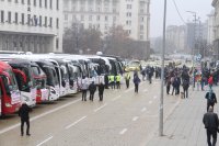 снимка 4 Автобуси и таксита блокираха София (СНИМКИ)