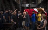 снимка 3 Погребаха Рейес в Севиля (видео и снимки)