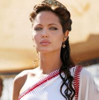 снимка 3 Анджелина Джоли става на 44 (ГАЛЕРИЯ)