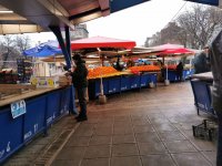 снимка 1 Петъчно в Lupa.bg: Пазарът пустее, народът нехае (СНИМКИ)
